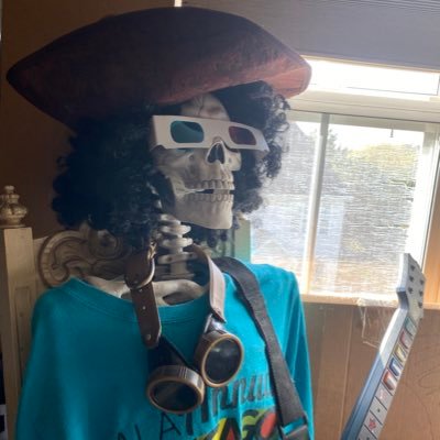 Just a queer skeleton sailing aboard a haunted pirate ship ☠️🏴☠️🏳️🌈(finsexual/demiguy) 🐘 Account - @Druidan @mstdn. social. Tumblr - TheTrueDruidan