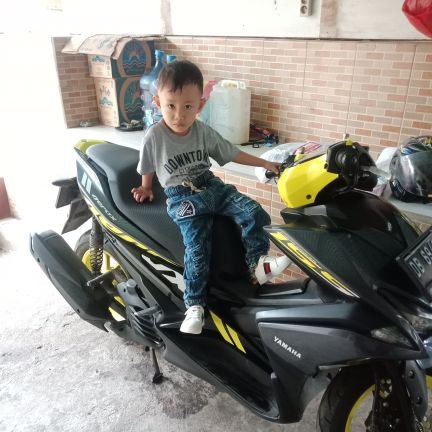 AryaniMusmar's profile picture. i love Jesus| i love family| i love my life|
26 Agustus 1994 ^_^
my path Aryani Musmar
my IG Aryani_Musmar
my Pin 7D243C26
ID Line salomo1111musmar