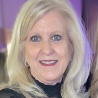 Julie Landrum - @julie_landrum Twitter Profile Photo