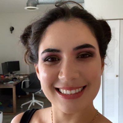 steflovesmakeup's profile picture. Lover of makeup & mother of shih-tzus
