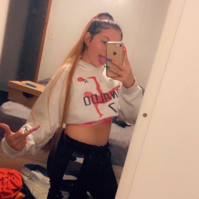 close mouths don’t get feed🥰