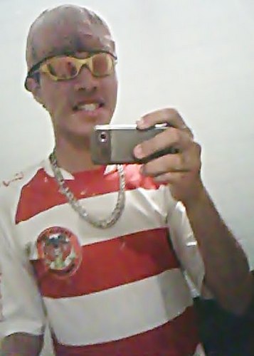 ME SEGUE QUE EU TE SIGO ;]] '
         MSN PEEEDE QE EU PAASSO SIM.~;]