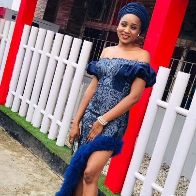 pinique17's profile picture. 