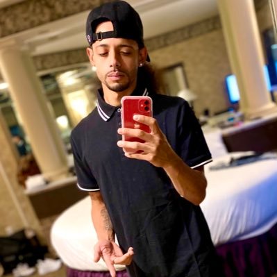 Twitch Affiliate Tryna Spread Positivity To The World One Game At A Time. Variety Streamer. Warzone And TFT Have Me Addicted.