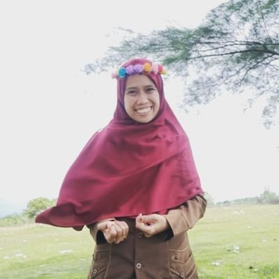 nama yati novia, tempat tanggal lahir Sikilang 16 agustus 1998, sekolah dasar di SDN 03 sungai Aur dan sekarang kuliah di UIN IB padang, ikut organisasi HMI