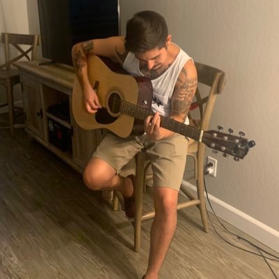 the_nicklopez's profile picture. 