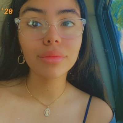 🧚🏻♀️Hopping to inspire + Being unique 🌈Don’t worry be happy 💫Class of 2021