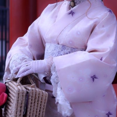 tirol_com's profile picture. ここには昔自己紹介があったとさ