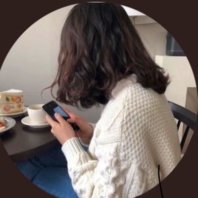 عٌمر والـداي يارب لاينـطوي قـبل عمـري 💛