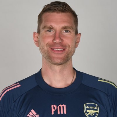 The official Twitter account of Per Mertesacker. Academy Manager at Arsenal Academy. Get your #fanmiles: https://t.co/6arMu8AjSq