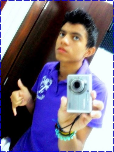 Você se rendeu aos meus costumes

Soube controlar seus ciúmes

E te fez pensar diferente

O amor está muito presente em mim ...♫