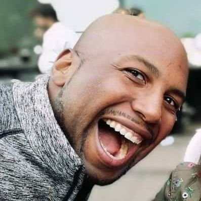 DaresCheerAll's profile picture. An #IRONMAN / Aspiring to be a Ironman World Championship finisher / creating, building & networking with persons to help, and support everyone globally