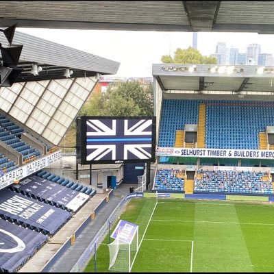 Met Police account providing info and updates for Millwall FC run by PC Sam Moore. Do not report crime here call 101 or 999 in an emergency.