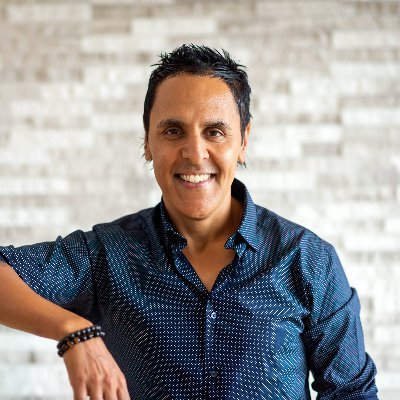 Award-winning doctor, global speaker, ultra marathoner and Ironman competitor, bestselling author. Bridging science, spirituality, & human potential. #DrSukhi