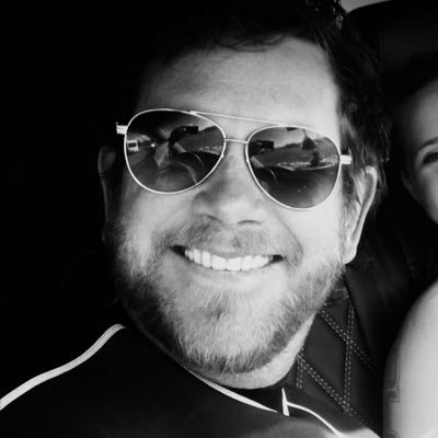 FAMILY PORTRAIT STUDIO IN CONGLETON. LARGE STUDIO, FAMILY PORTRAITS, WEDDINGS, PHOTO RESTORATION, CINE-VIDEO-DVD TRANSFERS, FRAMING, PASSPORT/VISA PHOTOS.