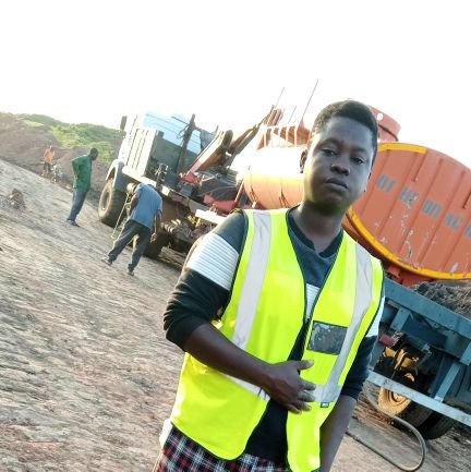 MiracleOkorie12's profile picture. Singer and song writer (Musician)