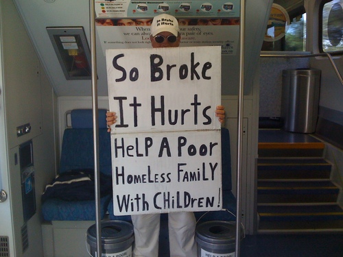 faceofpoverty's profile picture. Help A Poor/Homeless Family With Children At http://t.co/MpU2GHswT0
