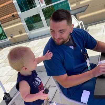 jogrma326's profile picture. Chicago Blackhawks 🏒 Los Angeles Rams 🐏 #RamsHouse Manchester United 👹 #MUFC Oregon Ducks Football 🦆 #GoDucks