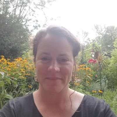 Mom of boys. Teacher of kids. Wife and travel companion. Gardener. Lover of animals and insects.