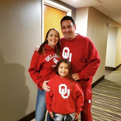 ADub7281's profile picture. Wife, mom, teacher, daughter, sister. I love coke icees, Needtobreathe and my Sooners. I collect Happy Meal toys and I'm addicted to Candy Crush. #nutshell