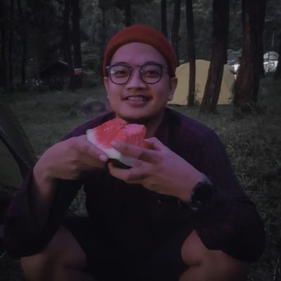 nophashiitz's profile picture. Stay cool :)