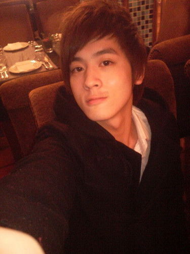 Wenklyment's profile picture. little part of me just died