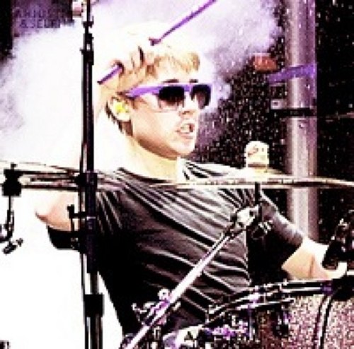 WeLuvJBiebsxox's profile picture. I Love @justinbieber 3 21.03.11 - Best night ever! Follow me I follow back.