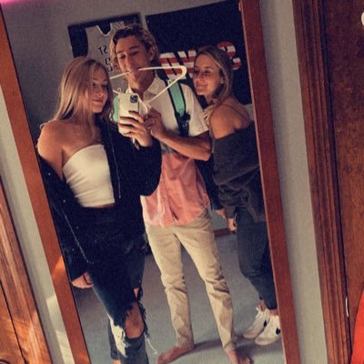 nicoleplatten1's profile picture. new account 🤐