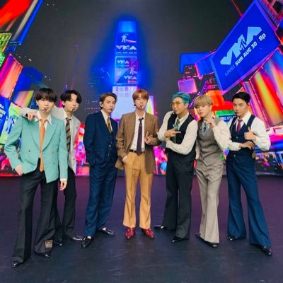 𝐿𝑜𝑣𝑒 𝑦𝑜𝑢𝑟𝑠𝑒𝑙𝑓, 𝐿𝑜𝑣𝑒 𝑀𝑦𝑠𝑒𝑙𝑓💜