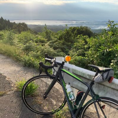 dkdkdr's profile picture. 自転車の沼にはまってしまって抜け出せなくなりました。スクルトゥーラ400乗ってます。ちなみにこれでも2児のパパです…(*´∀｀*)気軽に絡んで下さい！