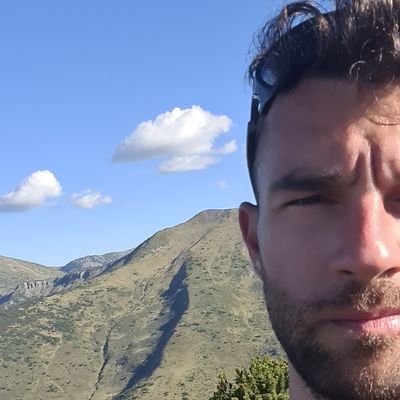 jBlaskoff's profile picture. Catlover, avocado evangelist and yoga enthusiast. Aficionado wannabe.