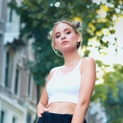 EceMutl13961324's profile picture. Ydk hesabım❤️