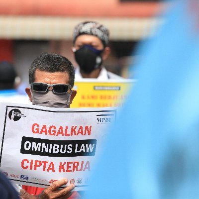 ALERTAA.. ALEERTAAA..!!!
HAPUS SISTEM KAPITALIS
TOLAK OMNIBUSLAW