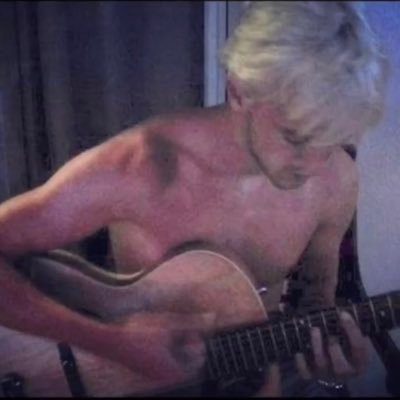 barrysc68750757's profile picture. 