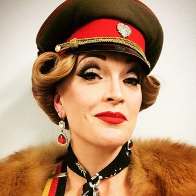 Weimar Vixen Cabaret Compère turned TwitchTV Streamer 🎙🎥, UK’s No.1 Oktoberfest Host 🍺, 5⭐️ & 🏆Award-Winning Show Maker with HOW EVA WON WWII / HOLLYWOOD ❤️