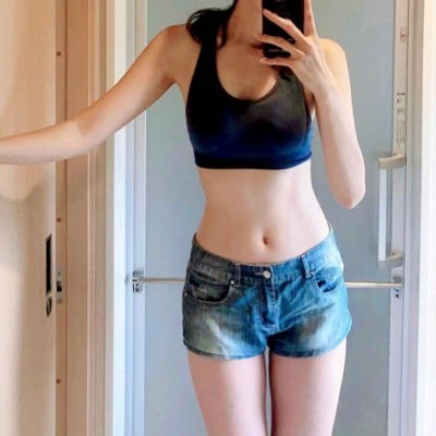 【痩せたいけど食べたい!!】 \そんなわがまま女子をサポート/ ・ リバウンドなし! 誰でも簡単に痩せることができる! ・ *好きな服を着こなした *スタイルいいねって言われたい *痩せて生まれ変わりたい ・ 🚨本気で理想の体を手に入れたい方はこちら🚨