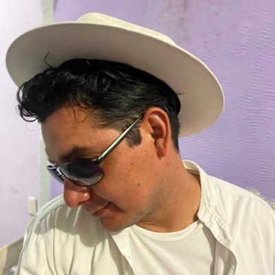 bnito_kahlo's profile picture. Soy sencillo, sociable, y me encanta andar en moto