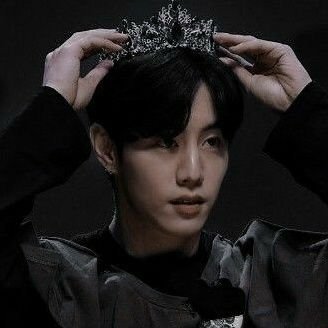 OlympusTuan's profile picture. 