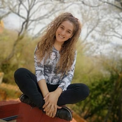 beaaguero19's profile picture. Trata a los demás como quieres q te traten a ti... ❣️😊
Amo la vida... Es lo más hermoso que Dios creó ❣️🤗