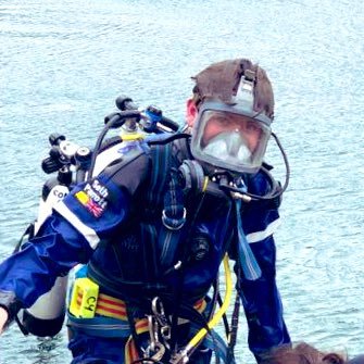 PADI SCUBA Instructor @ Aquanauts, Commercial Diver, Experienced Aquarist/Zookeeper, BSc(Hons) Marine Biology & Coastal Ecology @ University of Plymouth.