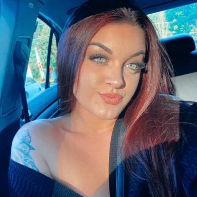 Puppy mom🖤