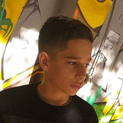 Storm51954558's profile picture. calon
14y
manda dm se qsrs sbr mais