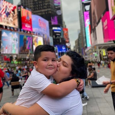 DayanFl23720608's profile picture. 💛