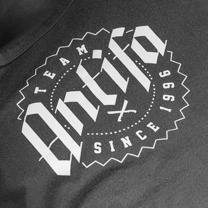 MMAntifa's profile picture. Combat sports from an anti-fascist perspective.
Straight outta #GerMMAny.
♥️
#ChickenDanceUltras
#RuntervonderMatte
#KeinHandshakemitNazis
📺
#ufcfightpass