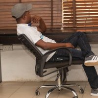 Eniola (@eniolaoflagos) 's Twitter Profile