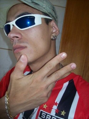 http://t.co/PggAxI9Fdx
me add ai no kut add geral ok