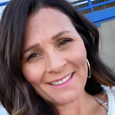 HenehaNicole's profile picture. I am a lioness and fully awake. I am passionate about loving people and using my voice to impact. I live by  ...Favor will fall on those who honor the King!