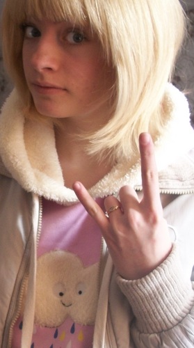 Natasya13's profile picture. студентка. плохая, но студентка... =*