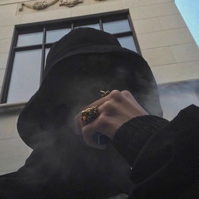 dueleeee's profile picture. 