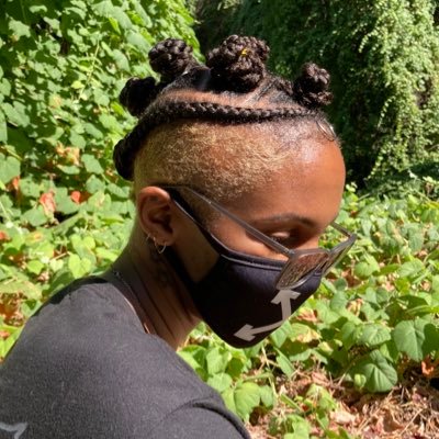 healing your social media platforms so you can present your best self to the world
+
guiding black artists to prosperity via crypto & blockchain
they/ them